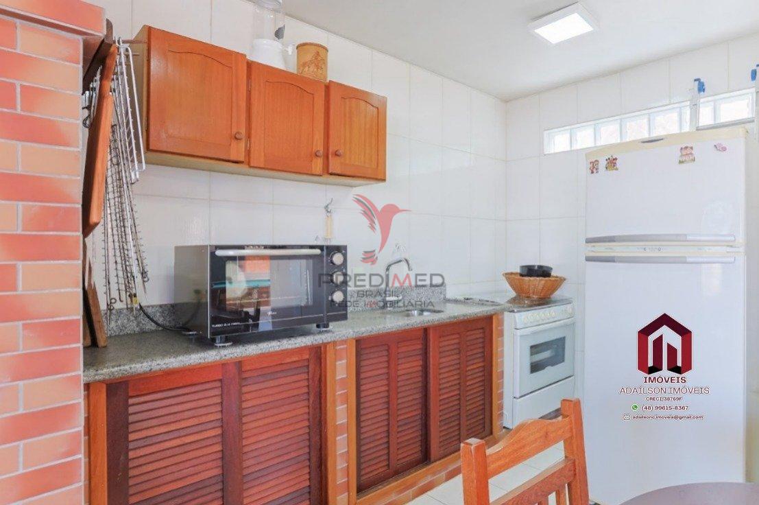Casa a venda em Florianópolis SC Bairro Trindade com 4 quartos, sendo 2 suítes ,295m² Rua Capitão Pedro Bruno de Lima Florianópolis - 