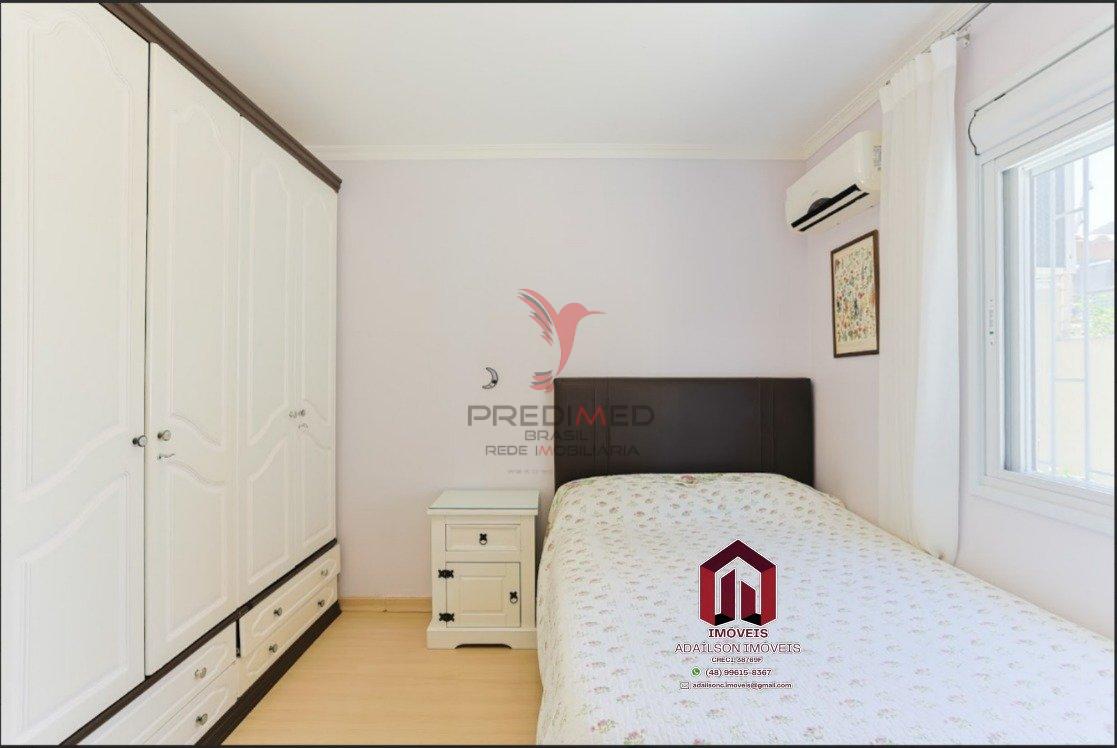 Casa a venda em Florianópolis SC Bairro Trindade com 4 quartos, sendo 2 suítes ,295m² Rua Capitão Pedro Bruno de Lima Florianópolis - 