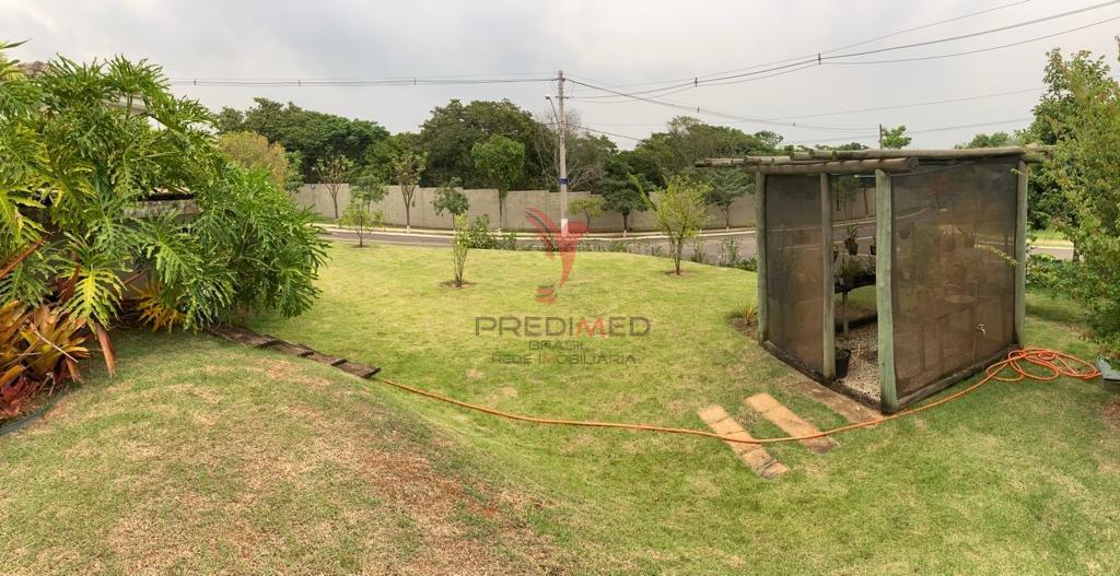 CASA TÉRREA EM Piracicaba,CONDOMÍNIO COM 3 SUÍTES, PISCINA. Analisa Permuta AV LARANJAL PAULISTA Piracicaba - 