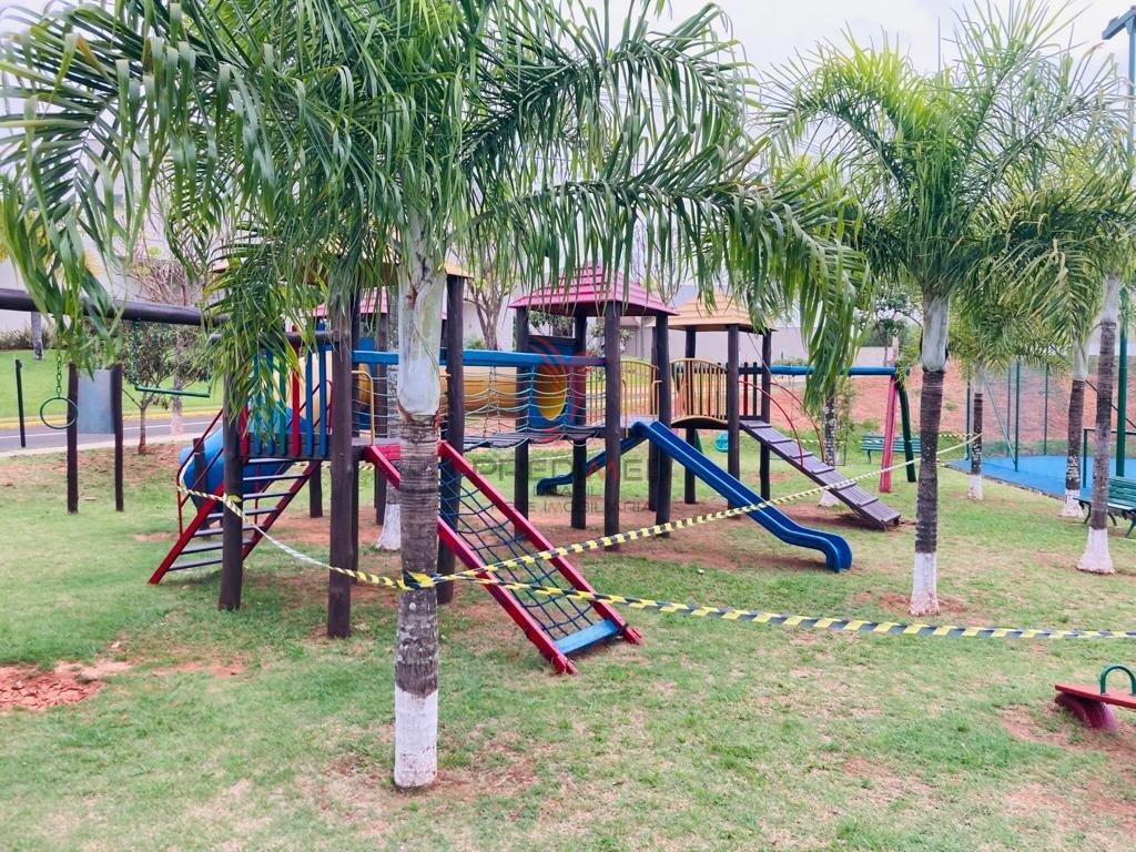 CASA TÉRREA EM Piracicaba,CONDOMÍNIO COM 3 SUÍTES, PISCINA. Analisa Permuta AV LARANJAL PAULISTA Piracicaba - 
