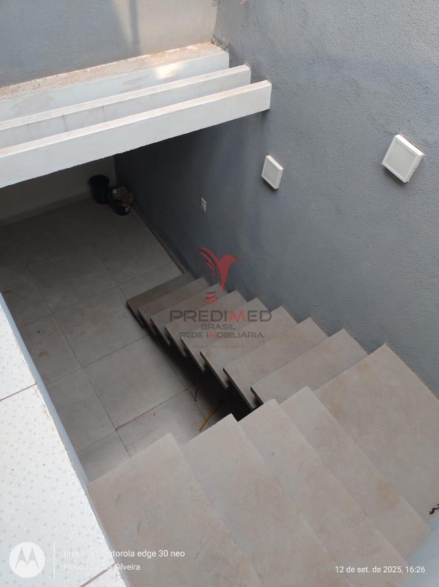 Casa, 2 quartos, 1279 m² - Foto 2