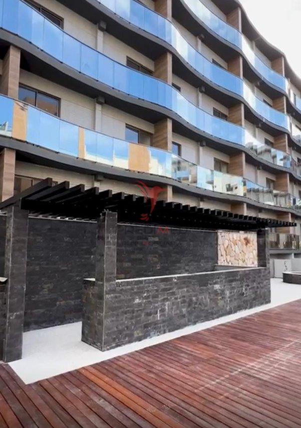 Vende-se flat novo prestes a ser entregue , estilo Resort no Cabo Branco  João Pessoa - 
