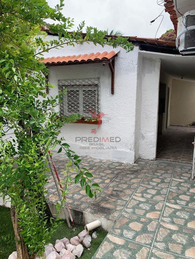 Vende-se casa com localização excelente no Miramar Rua Doutor Hermance Paiva João Pessoa - 