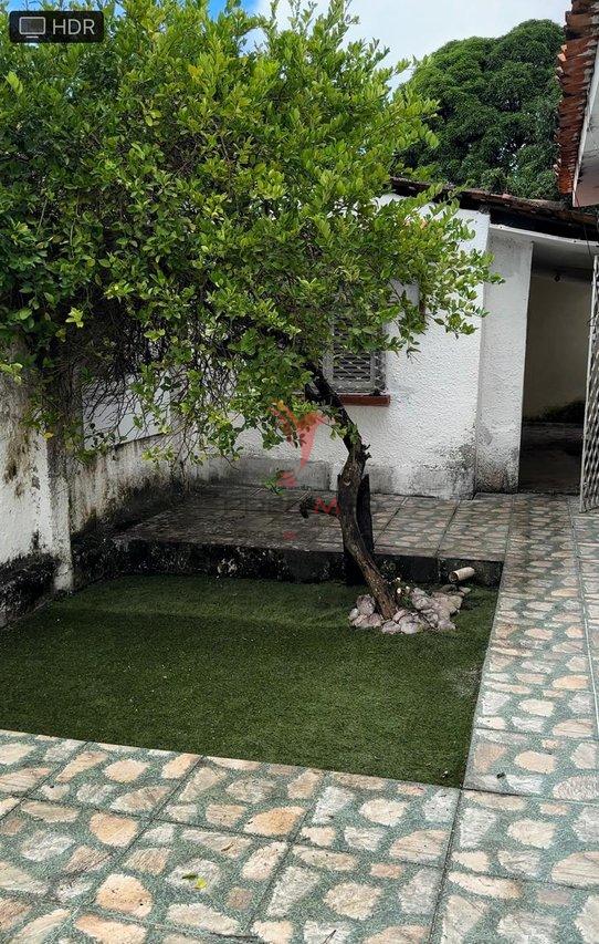 Vende-se casa com localização excelente no Miramar Rua Doutor Hermance Paiva João Pessoa - 
