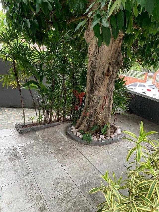 Vende-se casa com localização excelente no Miramar Rua Doutor Hermance Paiva João Pessoa - 