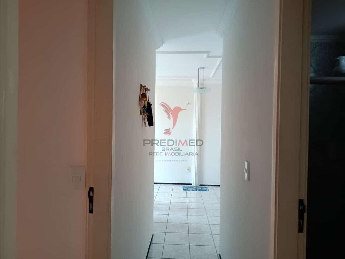 Apartamento mobilado, com  Varanda , no Bairro de Fátima em Fortaleza  Fortaleza - 