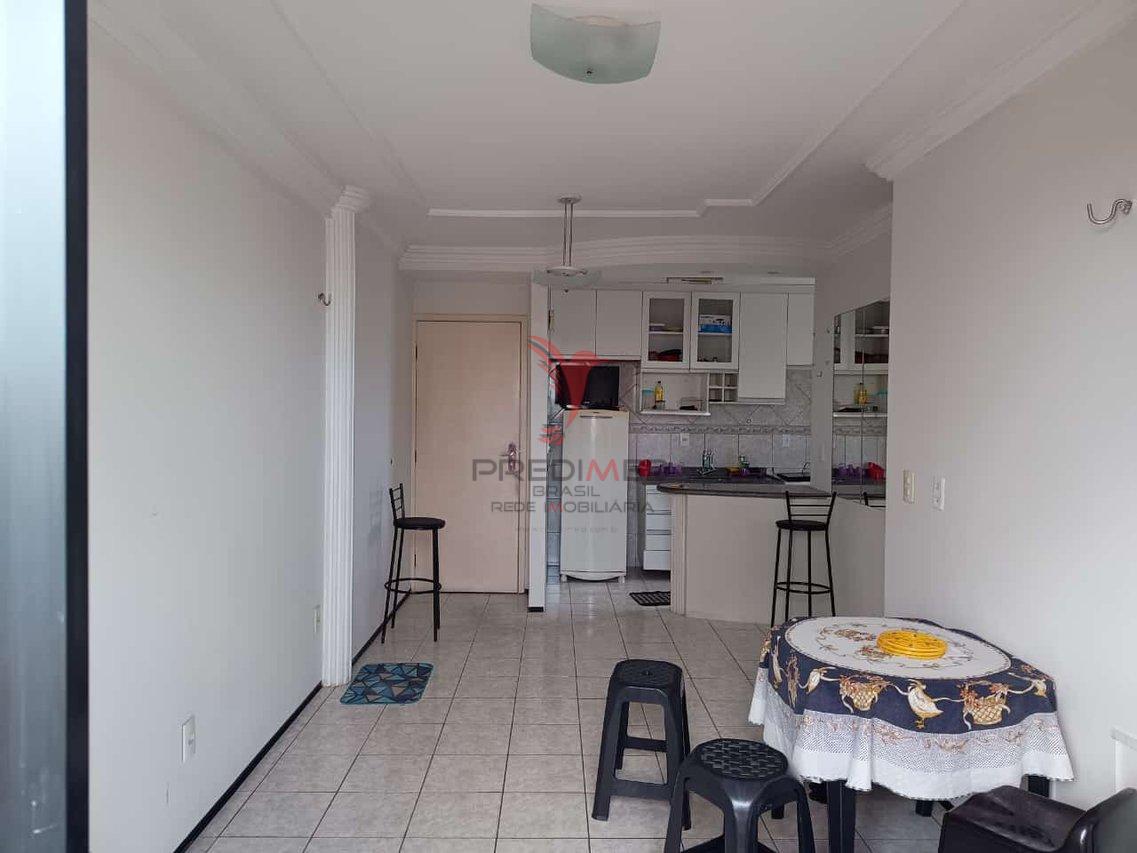 Apartamento mobilado, com  Varanda , no Bairro de Fátima em Fortaleza  Fortaleza - 