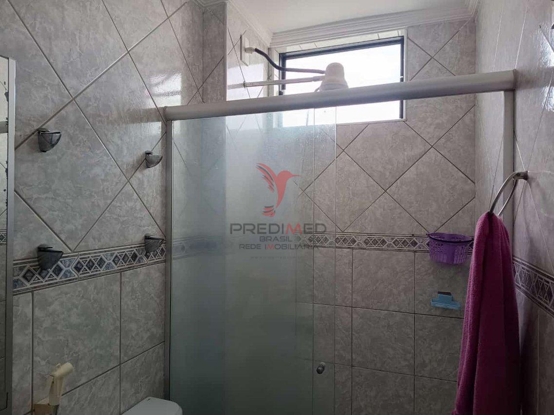 Apartamento mobilado, com  Varanda , no Bairro de Fátima em Fortaleza  Fortaleza - 