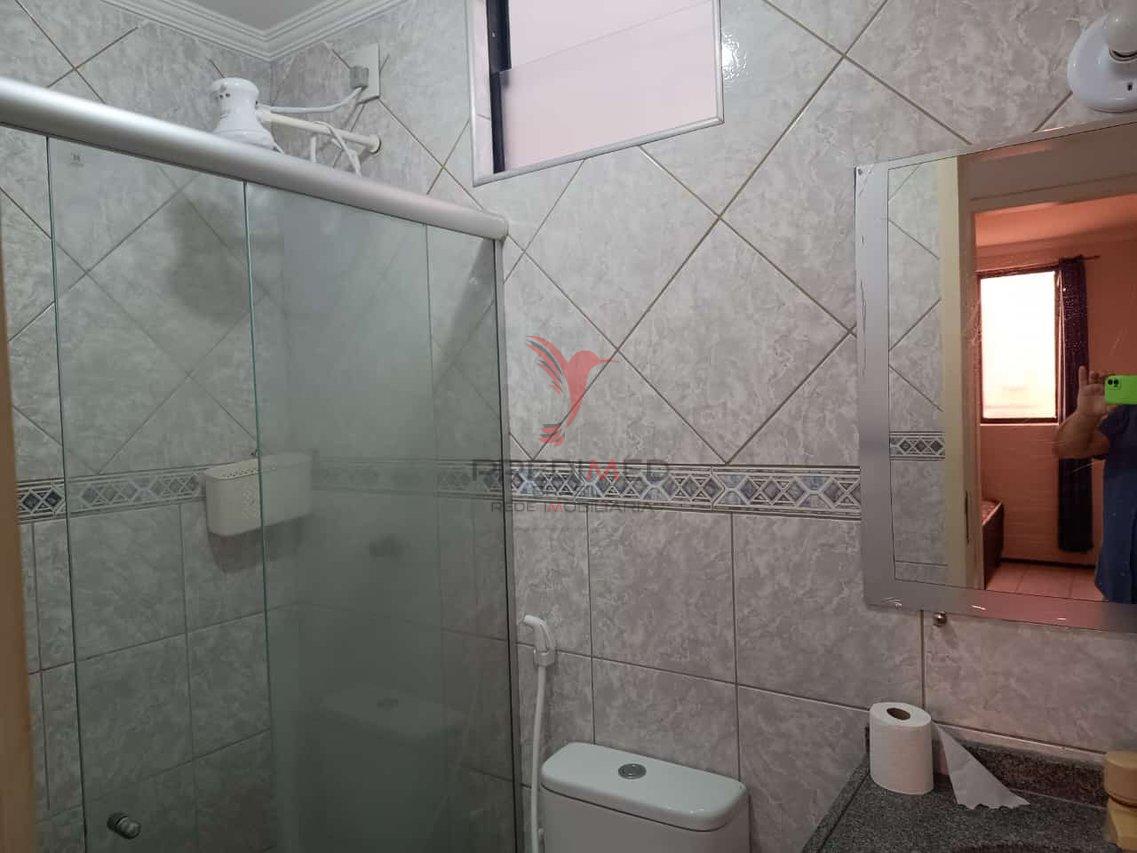 Apartamento mobilado, com  Varanda , no Bairro de Fátima em Fortaleza  Fortaleza - 