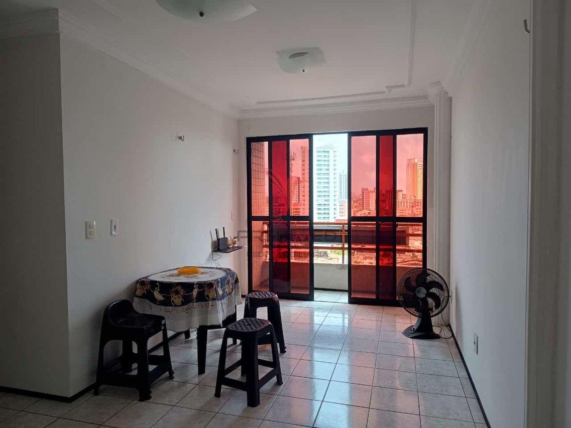 Apartamento mobilado, com  Varanda , no Bairro de Fátima em Fortaleza  Fortaleza - 