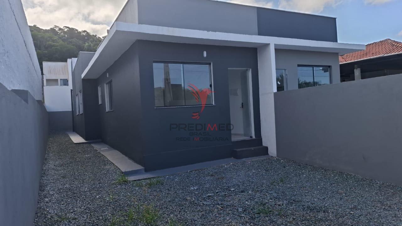 Casa no Litoral de SC. Pode financiar pelo MCMV. Analisa carro como parte de entrada  Penha - 