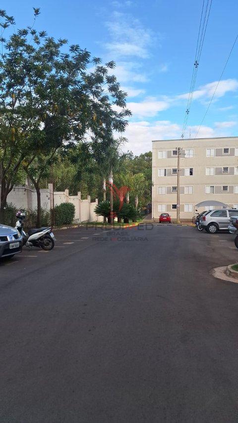 Vendo Térreo com quintal no Piazza Florença em Piracicaba  Piracicaba - 