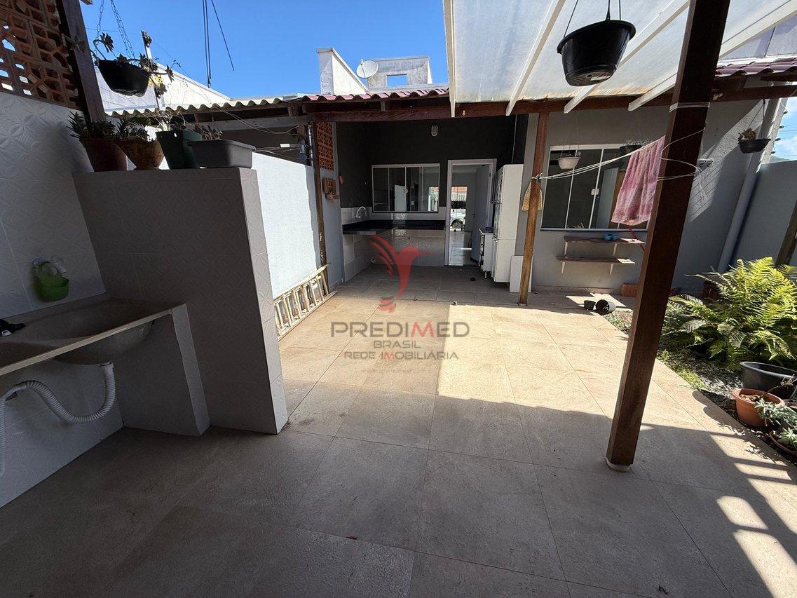 Casa com 2 Vagas. FINANCIA pelo MCMV.no litoral da Penha em Santa Catarina  Penha - 