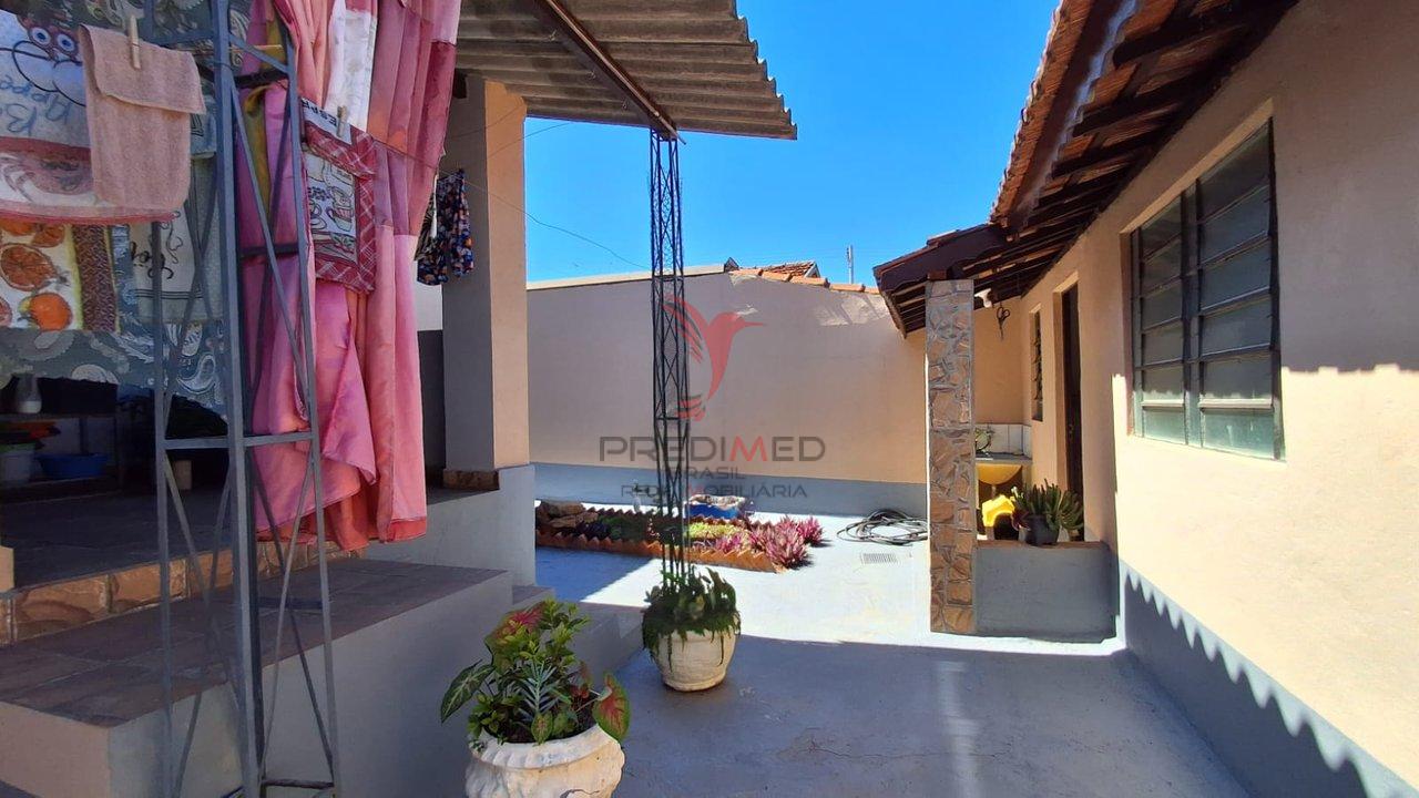 Vendo Casa com Edícula em São Pedro - SP  São Pedro - 