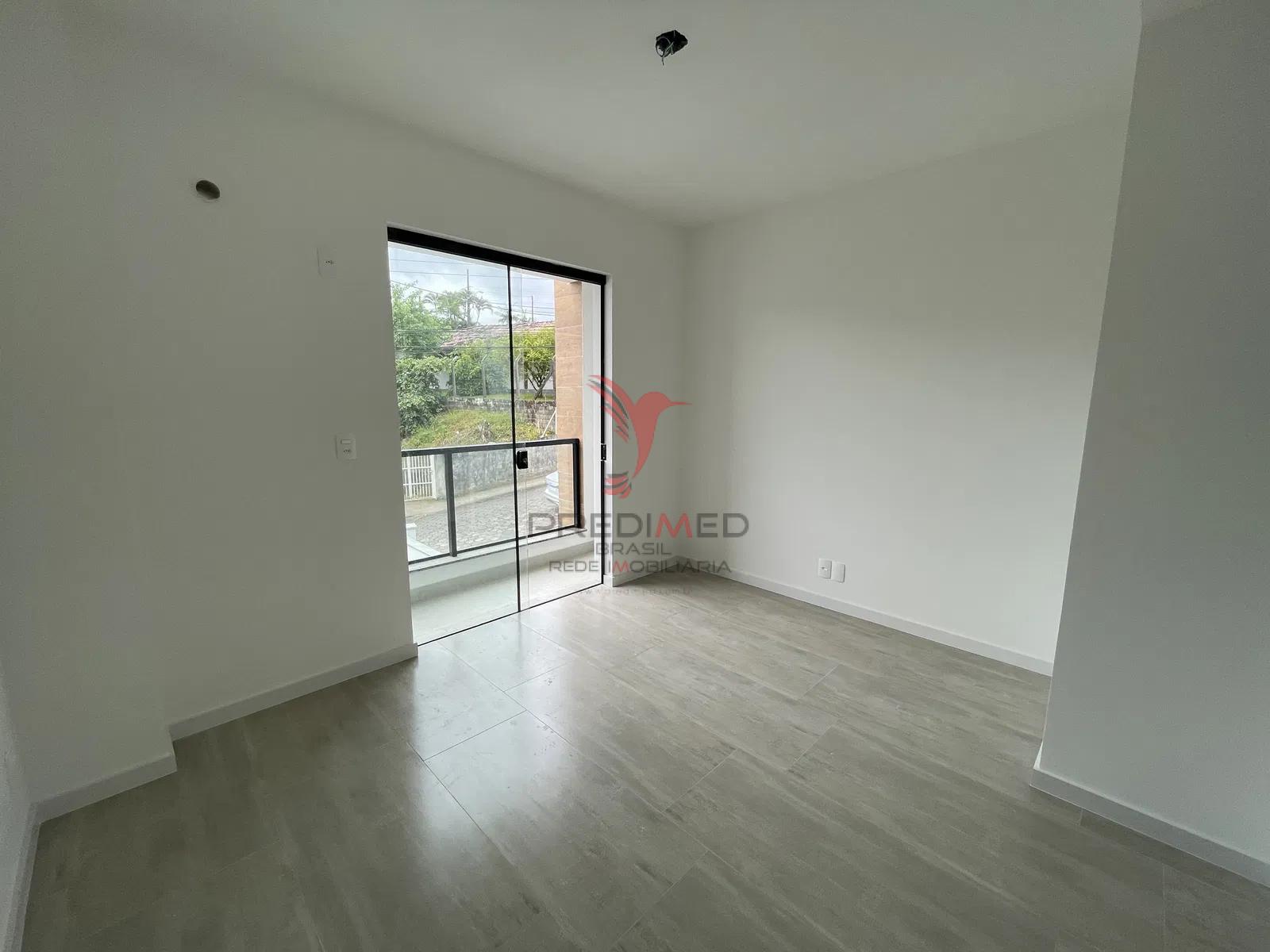 Vende Sobrado em Blumenau  Blumenau - 
