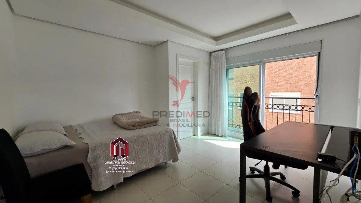 Cobertura para venda em Floripa Bairro Canasvieiras com 3 quartos, sendo 3 suítes, 170m² Rua dos Eucaliptos Florianópolis - 