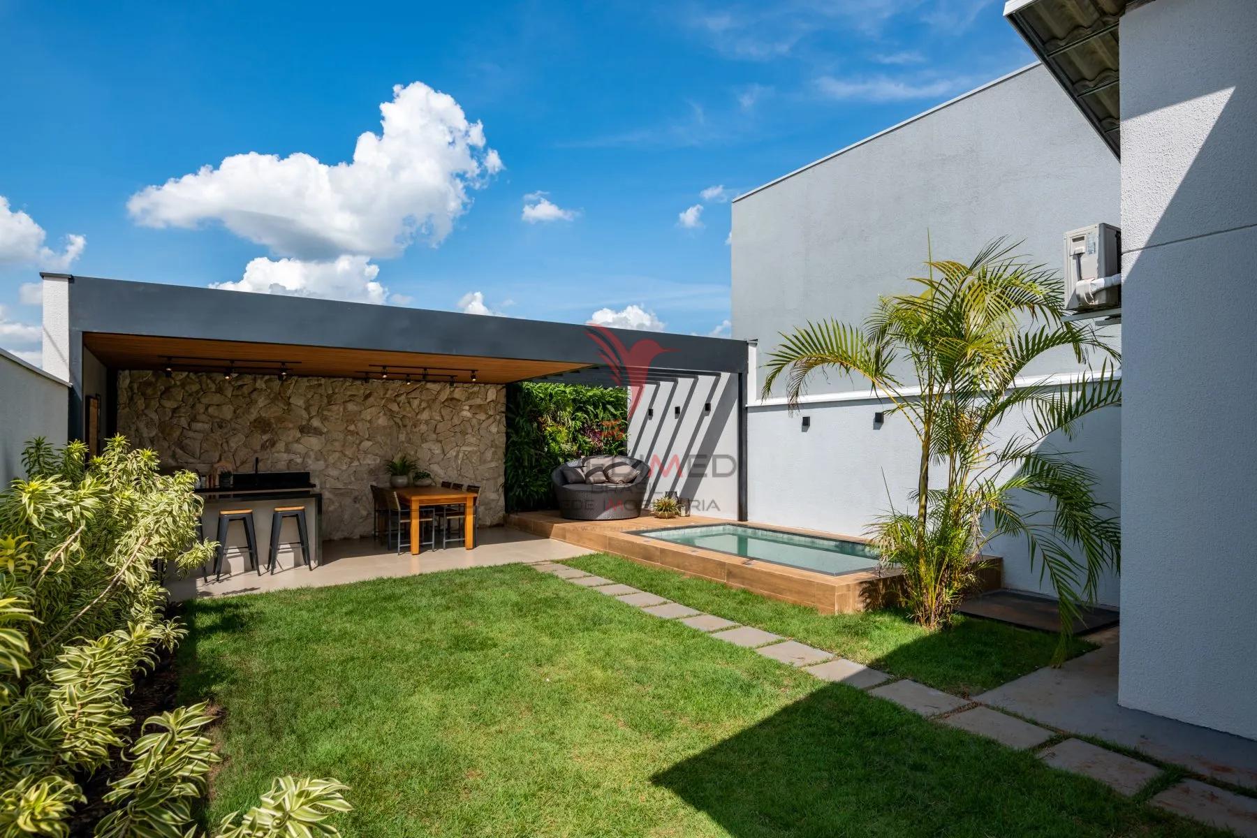 Casa de 2 dormitórios(com ou sem suíte)em terreno de 200 m² em Piracicaba Rodovia Margarida da Graça Martins  Piracicaba - 