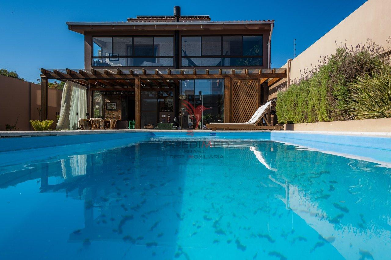 CASA DE ALTO PADRÃO, Seu Paraíso Exclusivo na Praia do Laranjal, as fotos falam por si  Pelotas - 