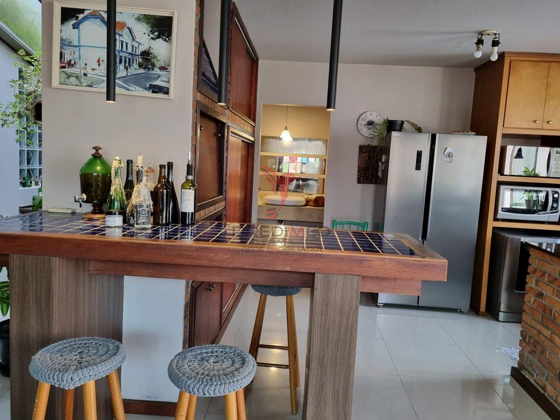 CASA DE ALTO PADRÃO, Seu Paraíso Exclusivo na Praia do Laranjal, as fotos falam por si  Pelotas - 