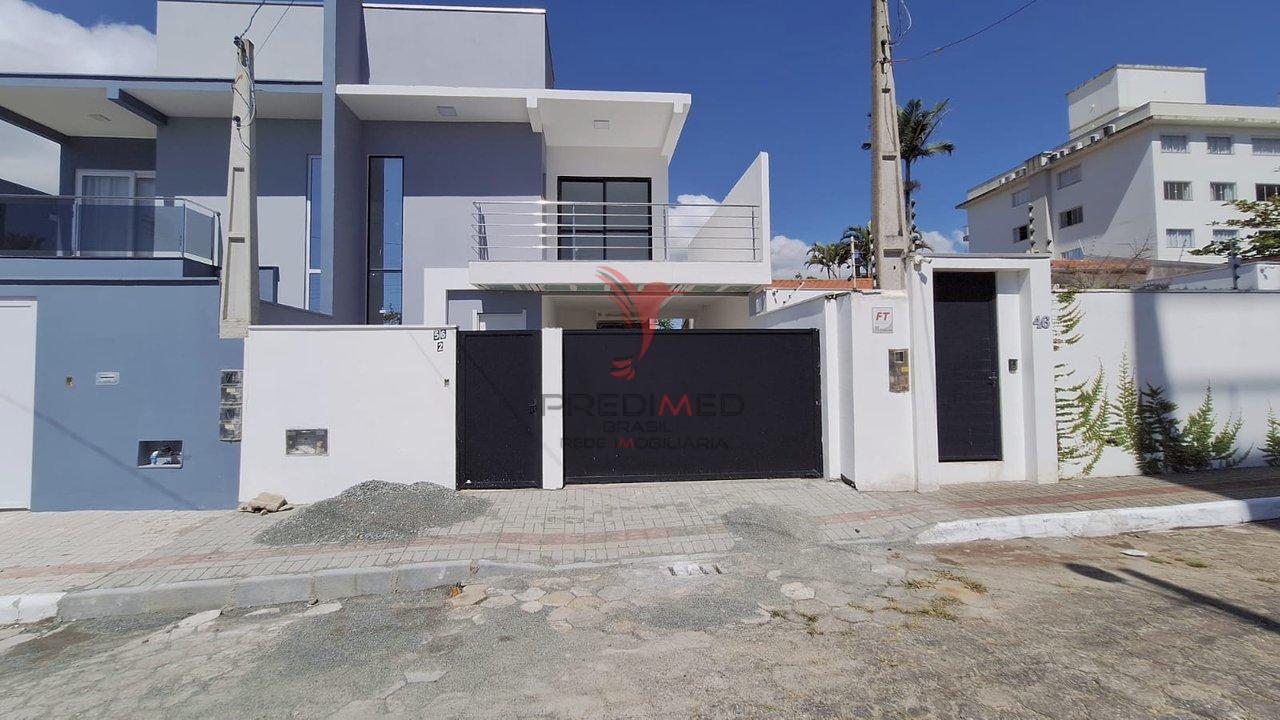 Sobrado na Praia  Penha - 