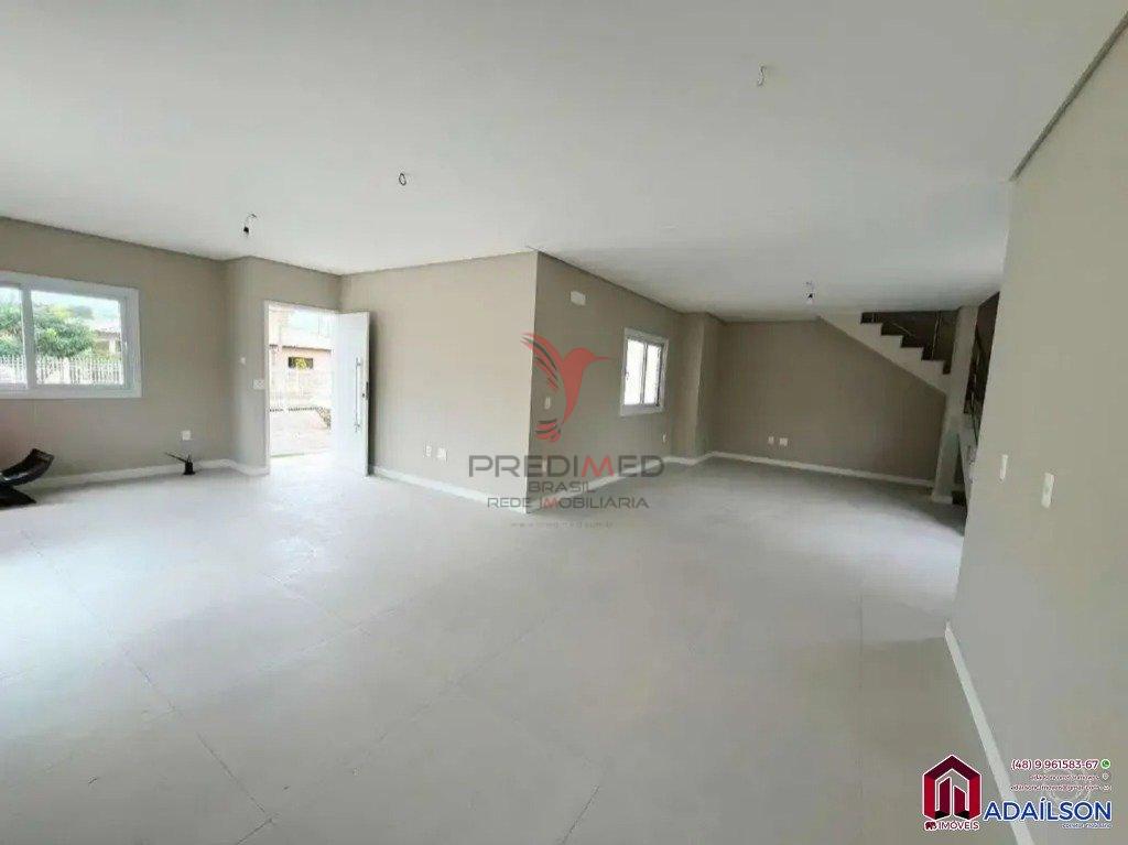 *Casa com 3 Dormitórios à venda,199 m² por R$ 1.850.000 - Daniela - Florianópolis/SCBrasil Rua dos Girassóis Florianópolis - 