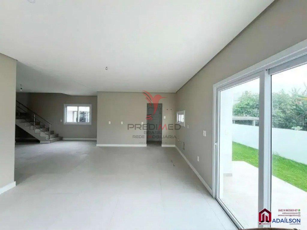 *Casa com 3 Dormitórios à venda,199 m² por R$ 1.850.000 - Daniela - Florianópolis/SCBrasil Rua dos Girassóis Florianópolis - 