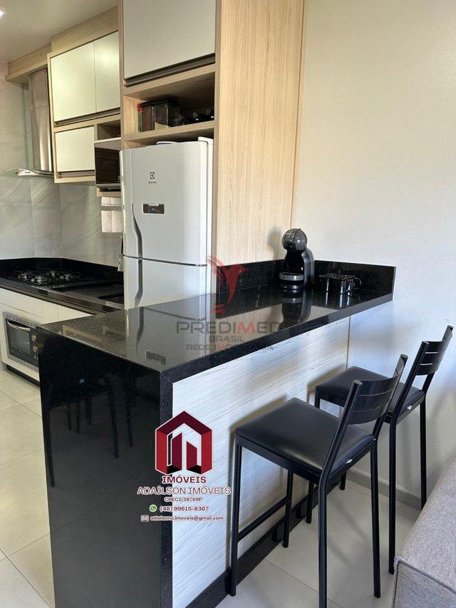 Apartamento Praia à venda, 2 quartos sendo,1vagas, sacada, todo mobiliado Florianópolis SC Rua dos Eucaliptos Florianópolis - 