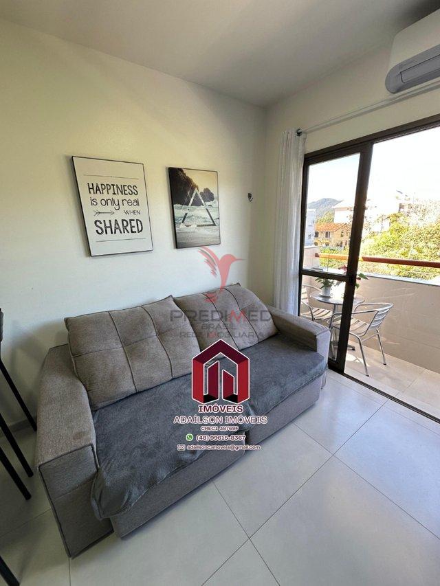 Apartamento Praia à venda, 2 quartos sendo,1vagas, sacada, todo mobiliado Florianópolis SC Rua dos Eucaliptos Florianópolis - 
