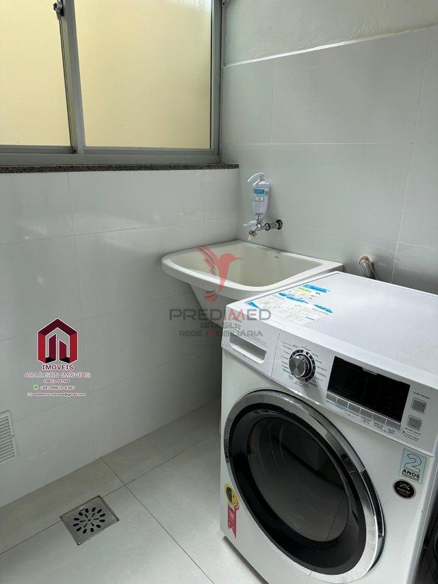 Apartamento Praia à venda, 2 quartos sendo,1vagas, sacada, todo mobiliado Florianópolis SC Rua dos Eucaliptos Florianópolis - 