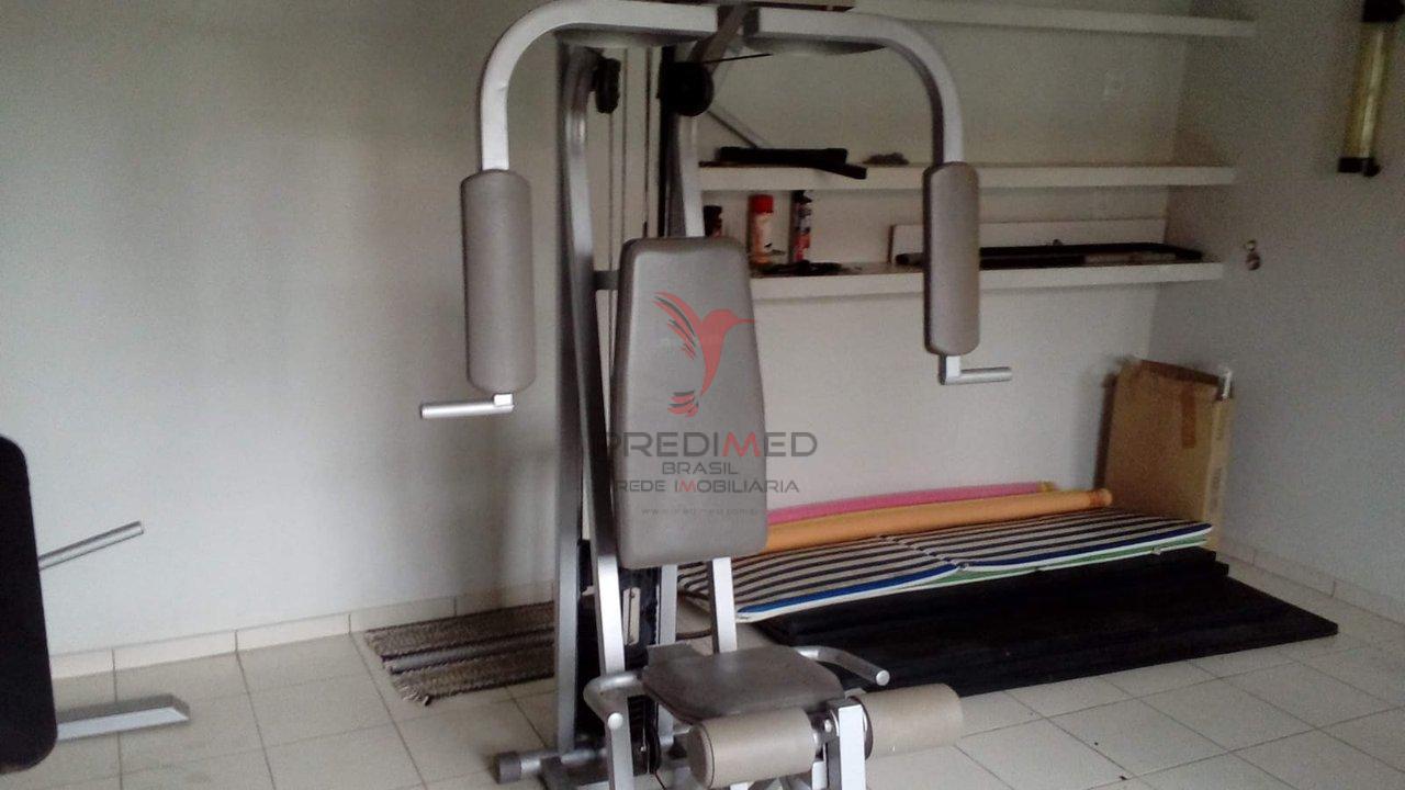 Lindo, muito lindo, situado a duas quadras da praia, 5 imóveis, com academia, piscina rua Manuel Domingos  Laguna - 