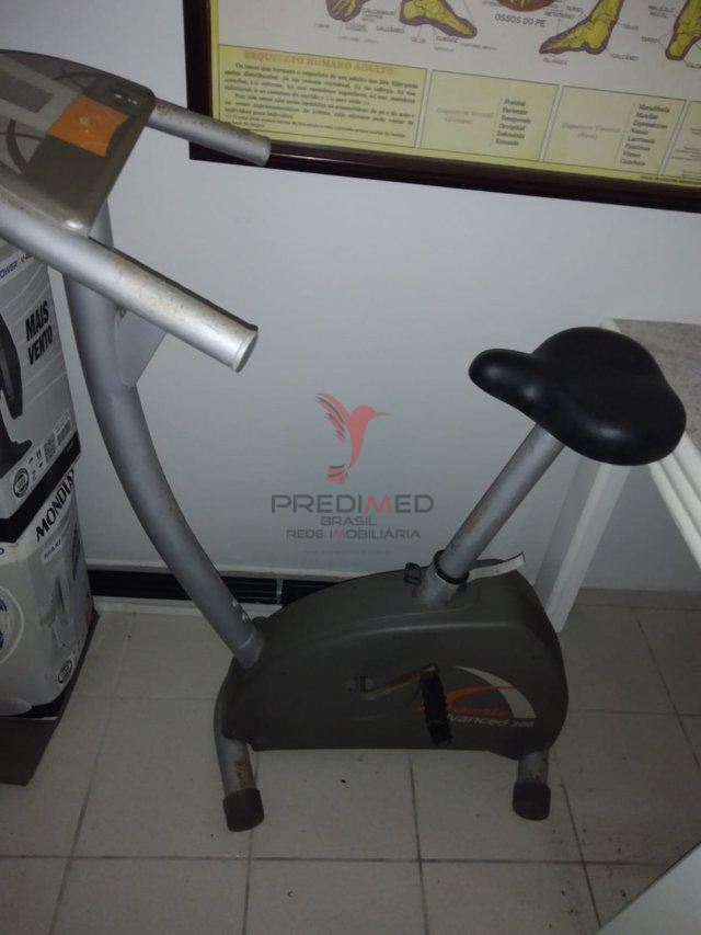 Lindo, muito lindo, situado a duas quadras da praia, 5 imóveis, com academia, piscina rua Manuel Domingos  Laguna - 