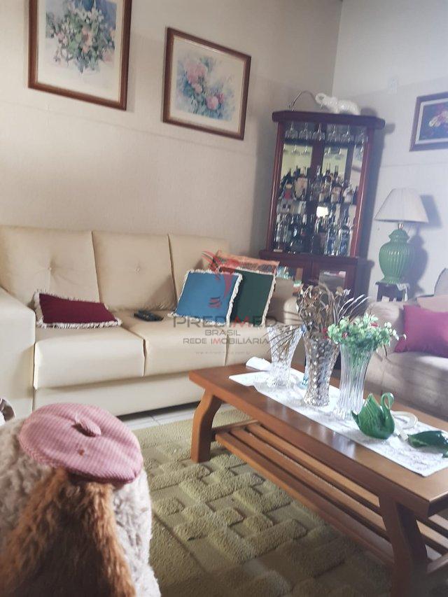 Lindo, muito lindo, situado a duas quadras da praia, 5 imóveis, com academia, piscina rua Manuel Domingos  Laguna - 