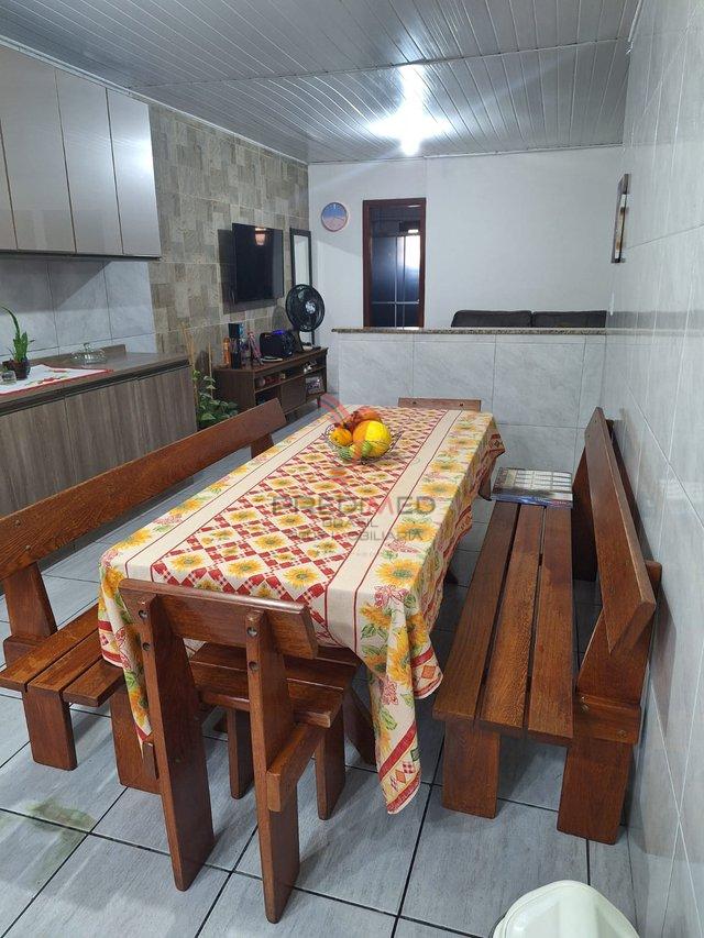 Belo imóvel, longe de enchentes e com tudo necessário perto de você, vem ser feliz!!! rua Regente Feijó Gravataí - 