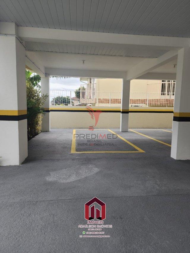 Apartamento com 2 Quartos e 1 banheiros &agrave; Venda, 77m&sup2; por R$ 389.000 SJ - SC Rua Santa Bárbara São José - 