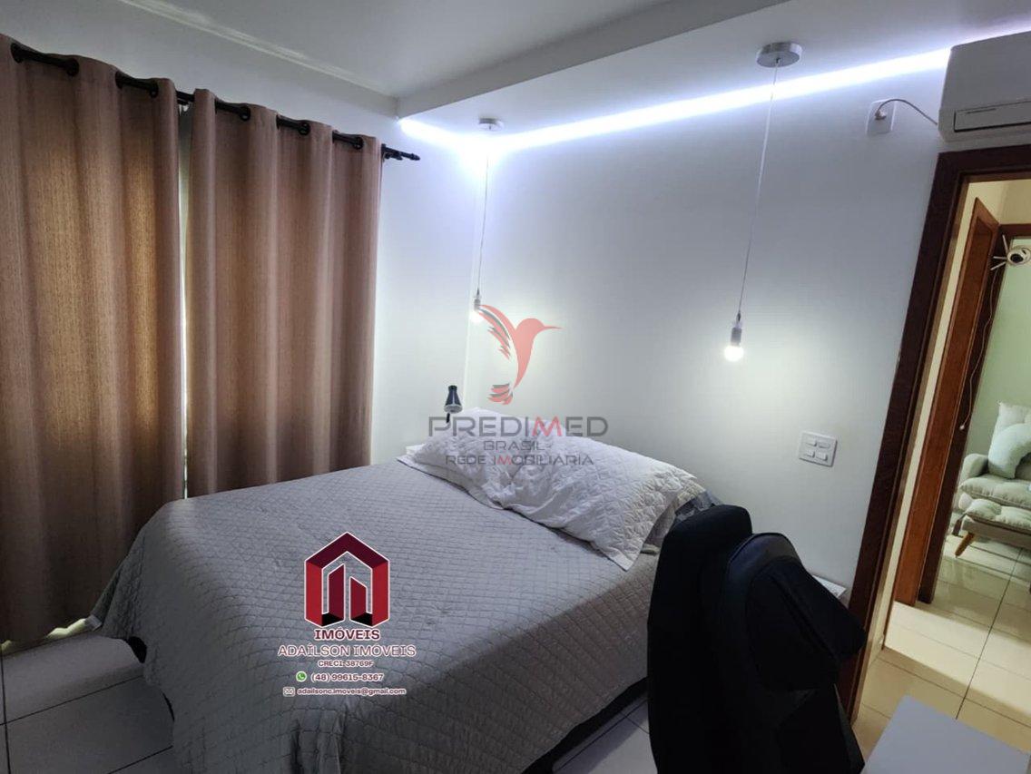 Apartamento com 2 Quartos e 1 banheiros &agrave; Venda, 77m&sup2; por R$ 389.000 SJ - SC Rua Santa Bárbara São José - 