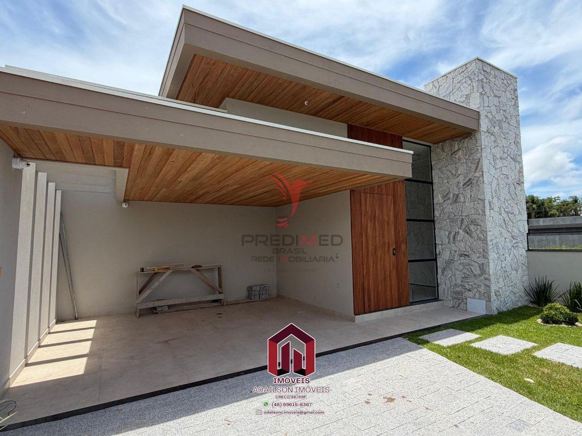 Linda casa moderna com 3 su&iacute;tes e &aacute;rea gourmet &ndash; S&atilde;o Jos&eacute;/SC - Brasil Rua Laurindo José Cristovão São José - 