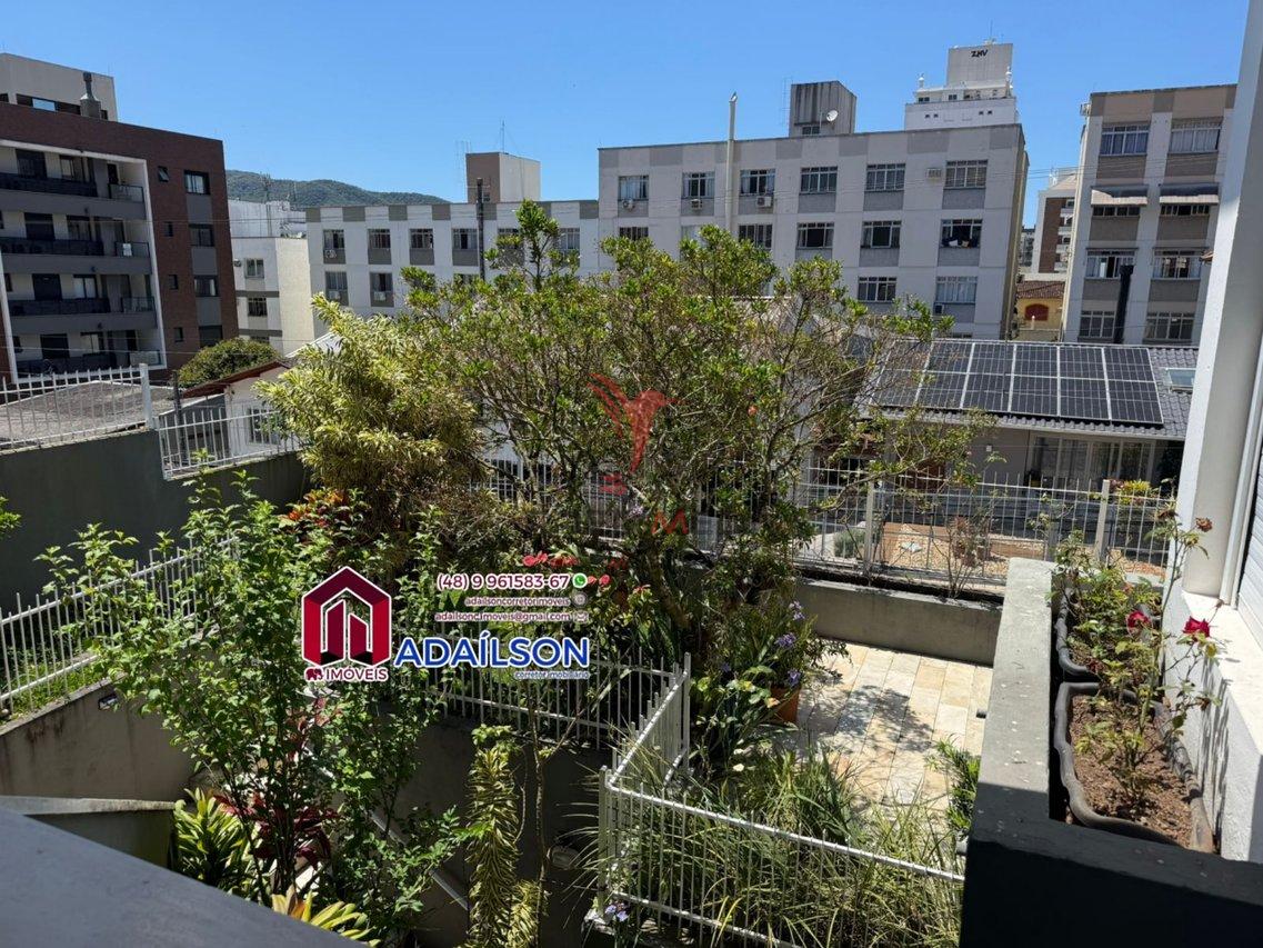 Linda Casa em Florianópolis, SC Brasil -Bairro Trindade com 4 dormitórios, sendo 2 suítes  João Pessoa - 