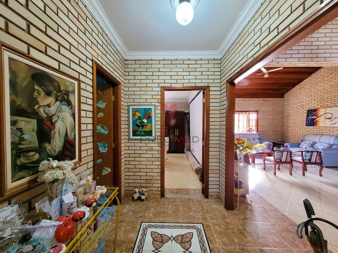 Chácara de 1000 m² e 201m² de área útil no Recanto Vista Alegre em Americana- SP Rua Guido Seleghini Americana - 