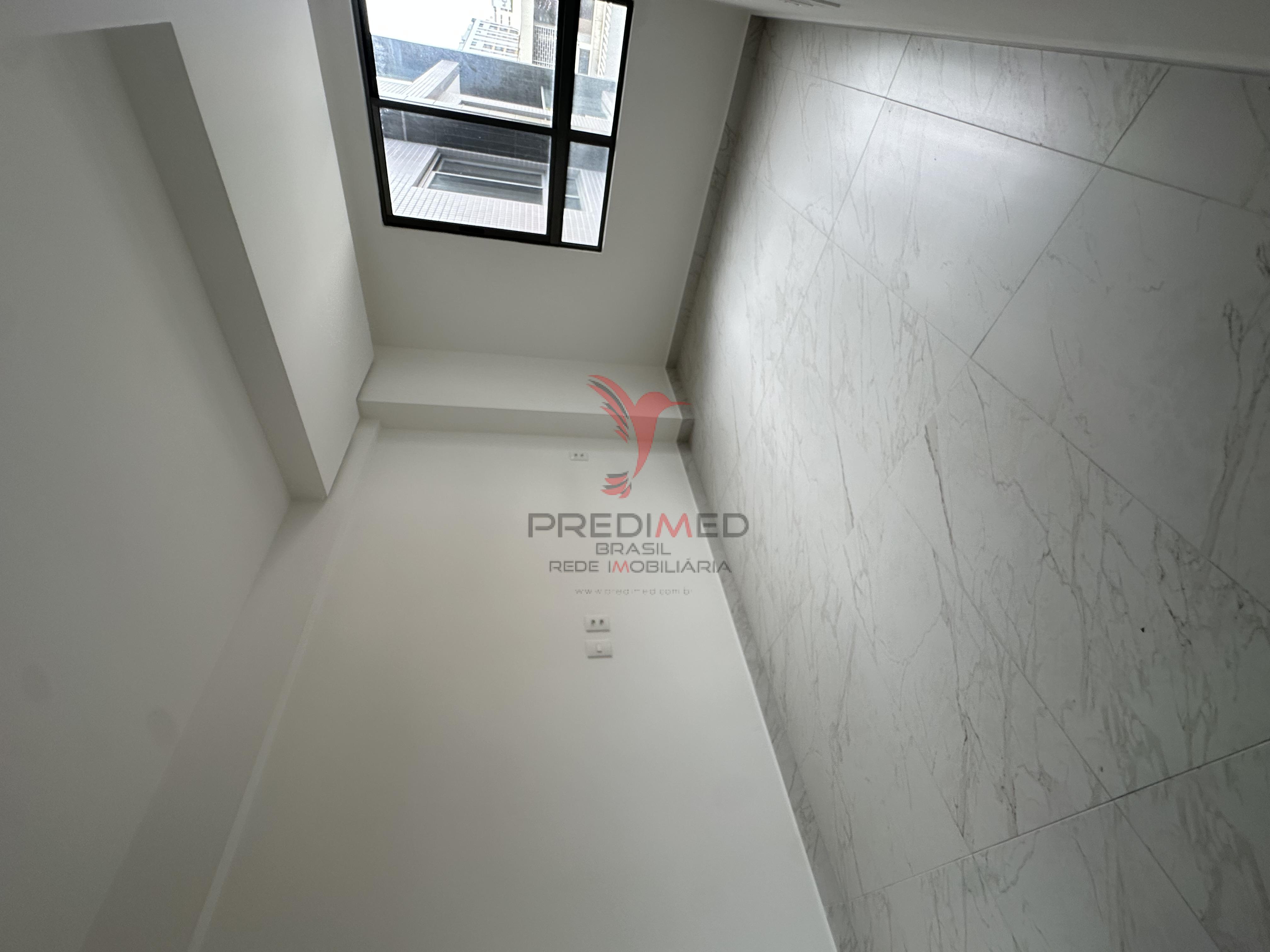 Vende-se apartamento na beira-mar do Cabo Branco, excelente moradia Av. Cabo Branco  João Pessoa - 