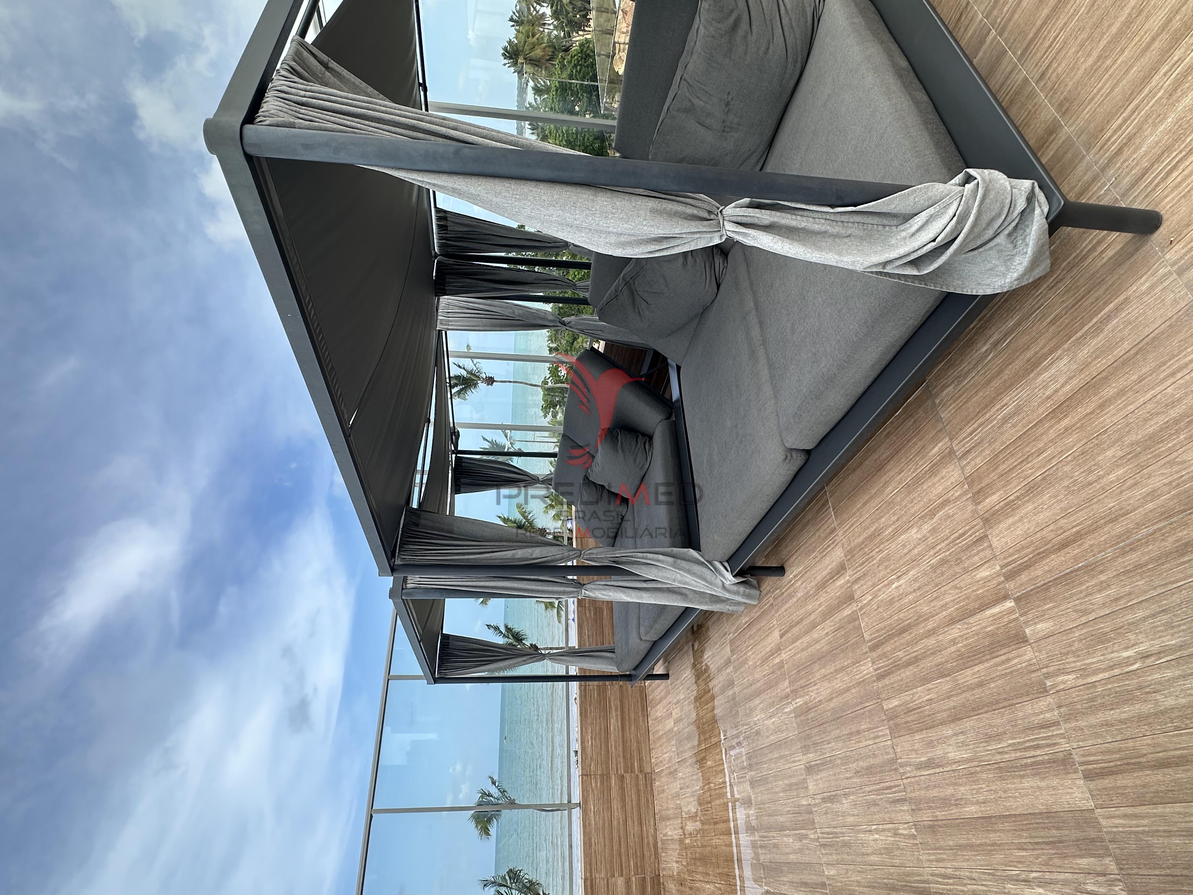 Vende-se apartamento na beira-mar do Cabo Branco, excelente moradia Av. Cabo Branco  João Pessoa - 