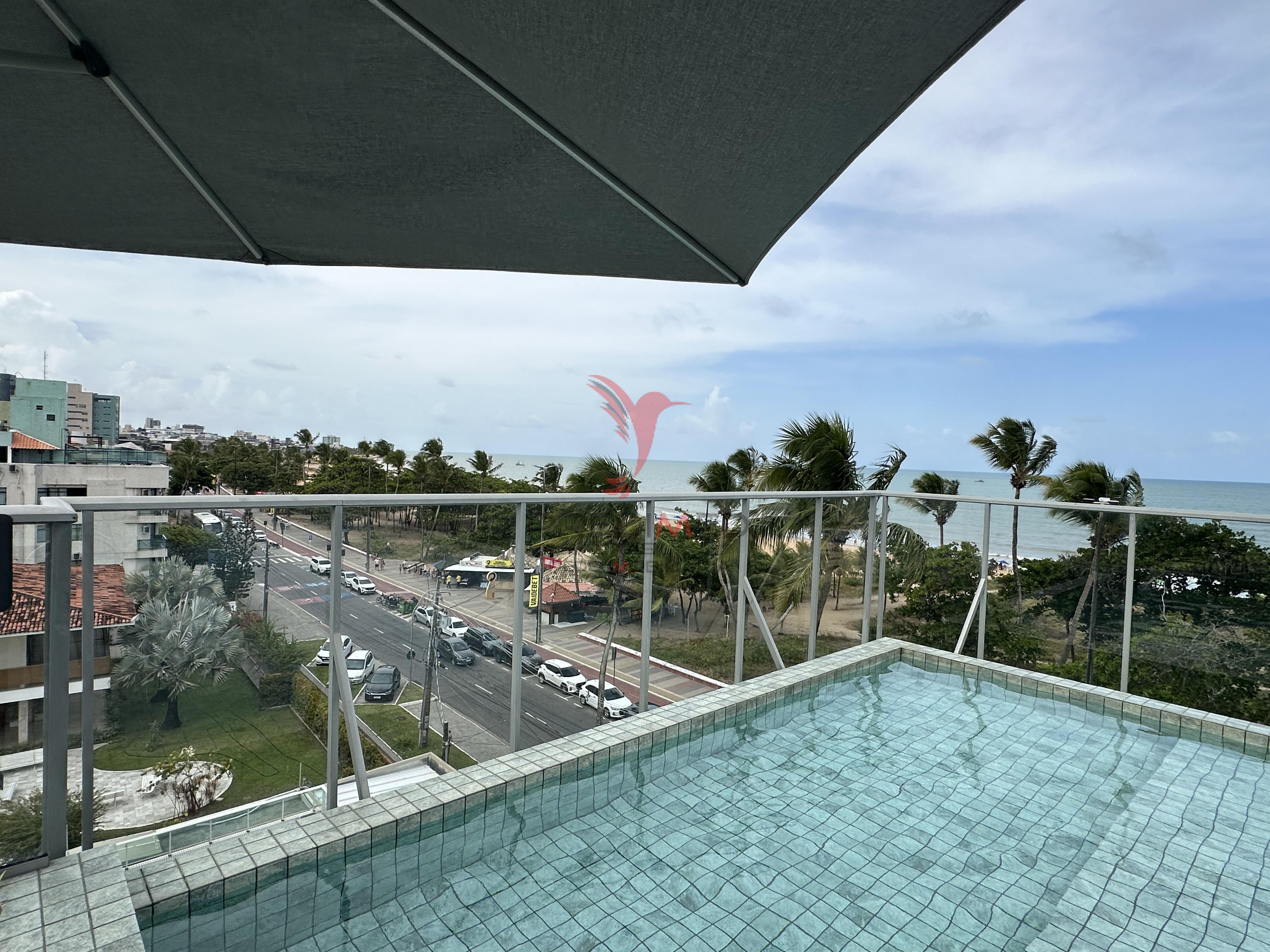 Vende-se apartamento na beira-mar do Cabo Branco, excelente moradia Av. Cabo Branco  João Pessoa - 