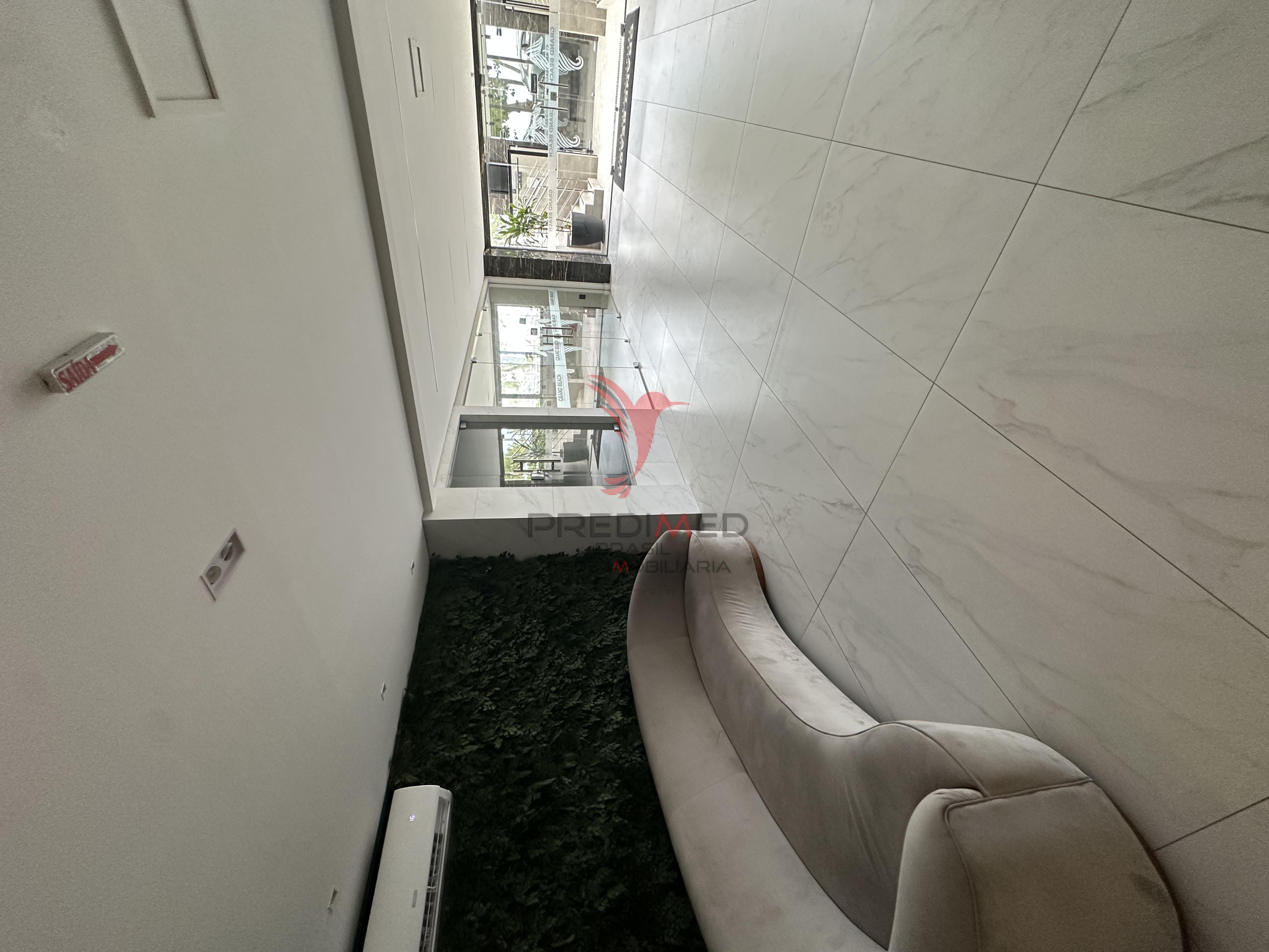 Vende-se apartamento na beira-mar do Cabo Branco, excelente moradia Av. Cabo Branco  João Pessoa - 