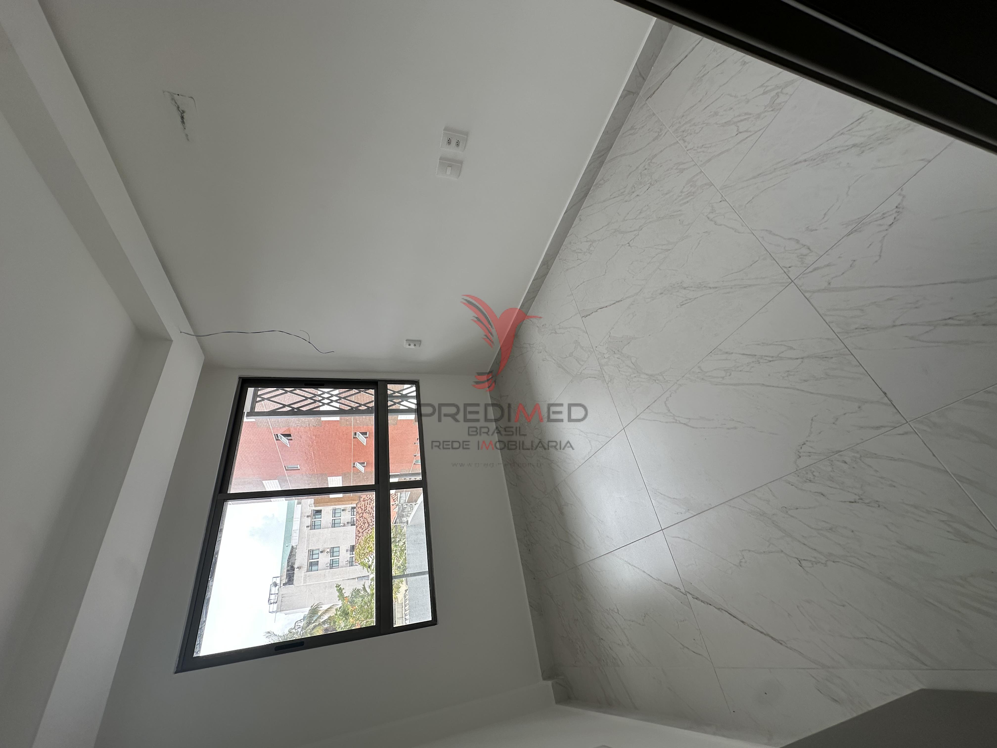 Vende-se apartamento na beira-mar do Cabo Branco, excelente moradia Av. Cabo Branco  João Pessoa - 