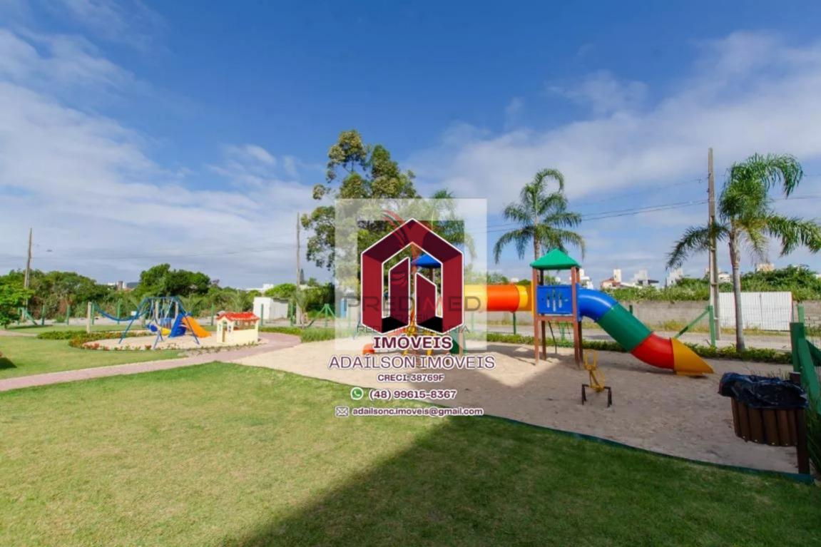 Apto no Condom&iacute;nio Cannes Club Residence Em Florian&oacute;polis  SC Rua dos Canudos Florianópolis - 