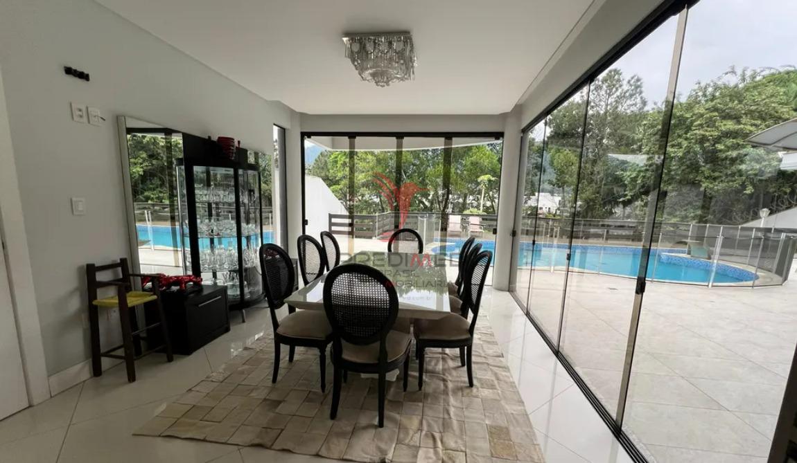 Casa de alto padr&atilde;o mobiliada no Jaragu&aacute; Esquerdo Rua João Carlos Stein Jaraguá do Sul - 