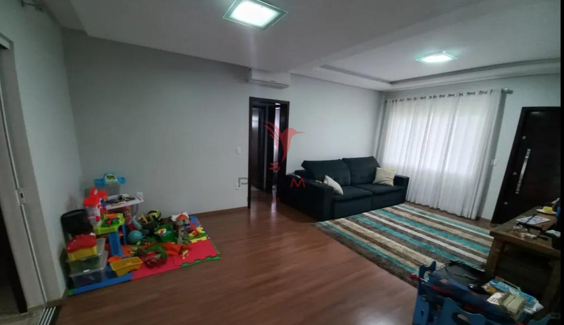 Casa semi mobiliada. Su&iacute;te mais dois quartos  Jaraguá do Sul - 