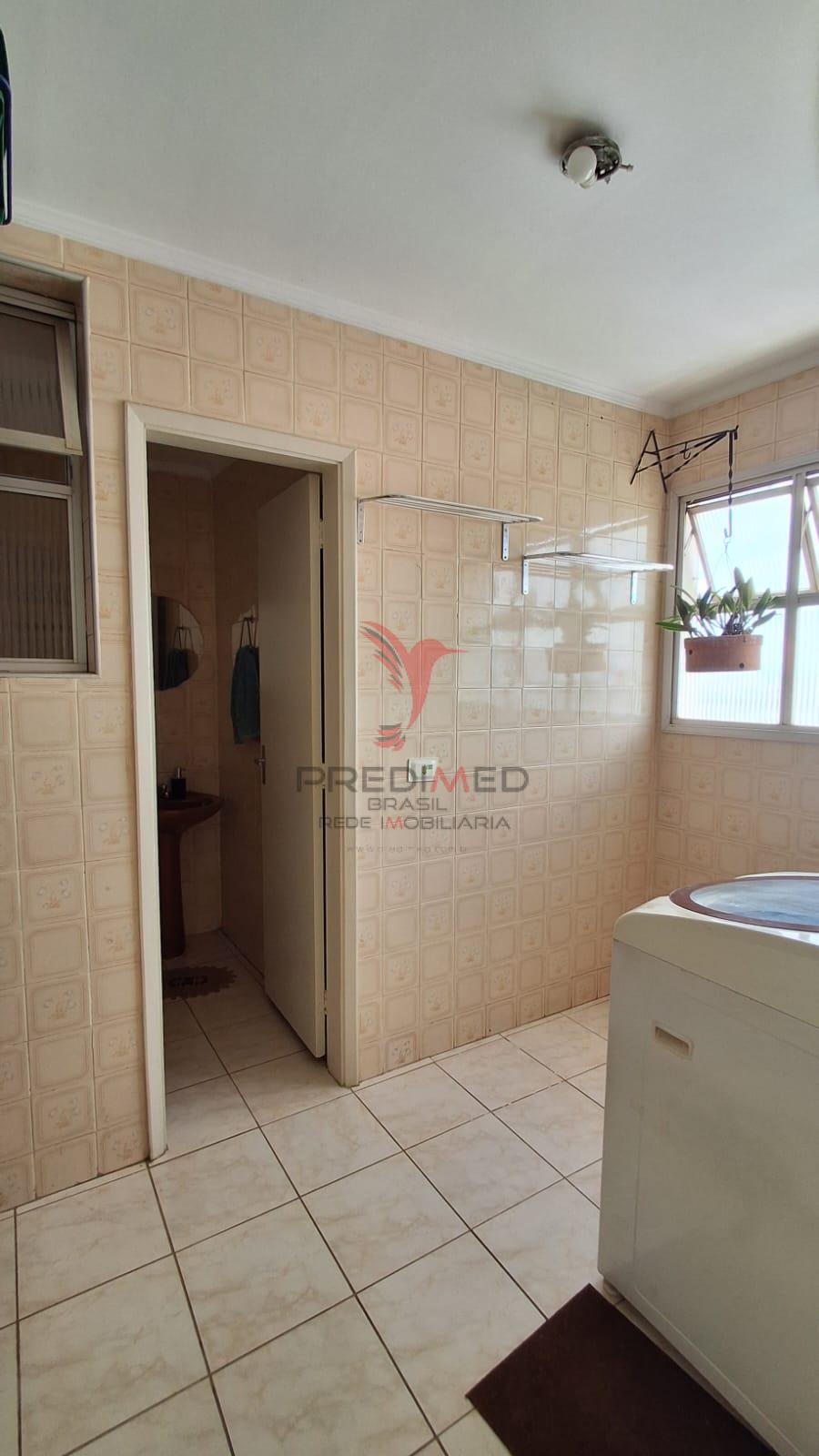 Apartamento Espa&ccedil;oso na Vila Monteiro com 2 banheiros e garagem coberta  - - 