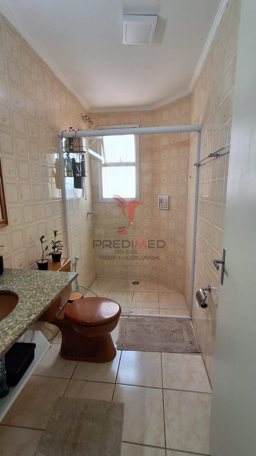 Apartamento Espa&ccedil;oso na Vila Monteiro com 2 banheiros e garagem coberta  - - 