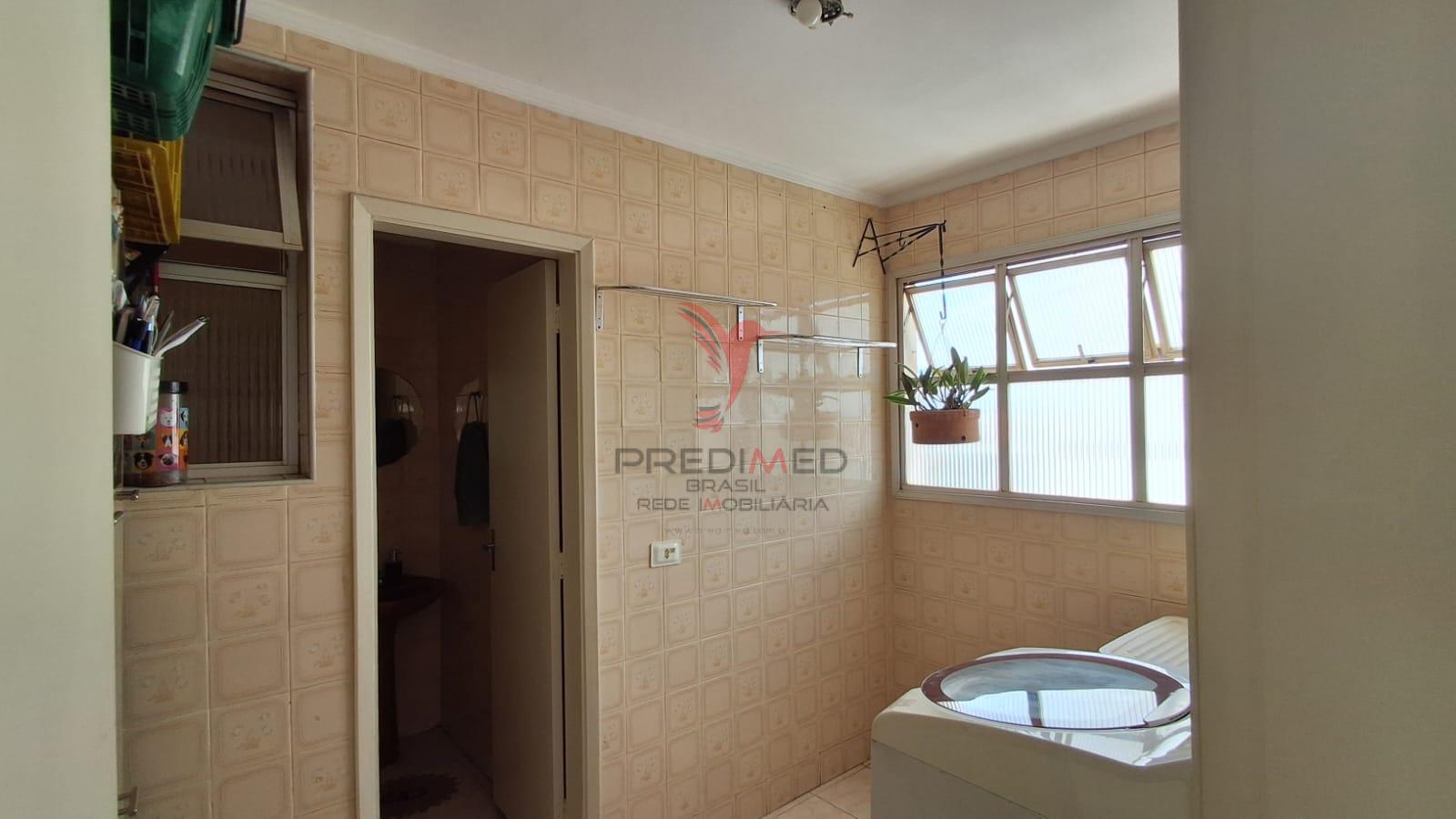 Apartamento Espa&ccedil;oso na Vila Monteiro com 2 banheiros e garagem coberta  - - 