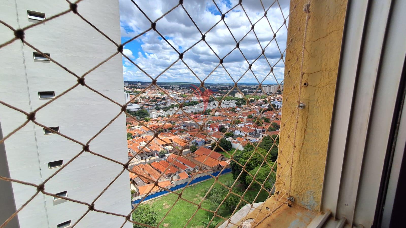 Apartamento Espa&ccedil;oso na Vila Monteiro com 2 banheiros e garagem coberta  - - 